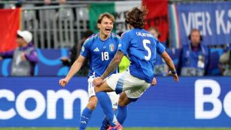 欧洲杯集锦：意大利2-1阿尔巴尼亚 迪马尔科23秒送礼创纪录